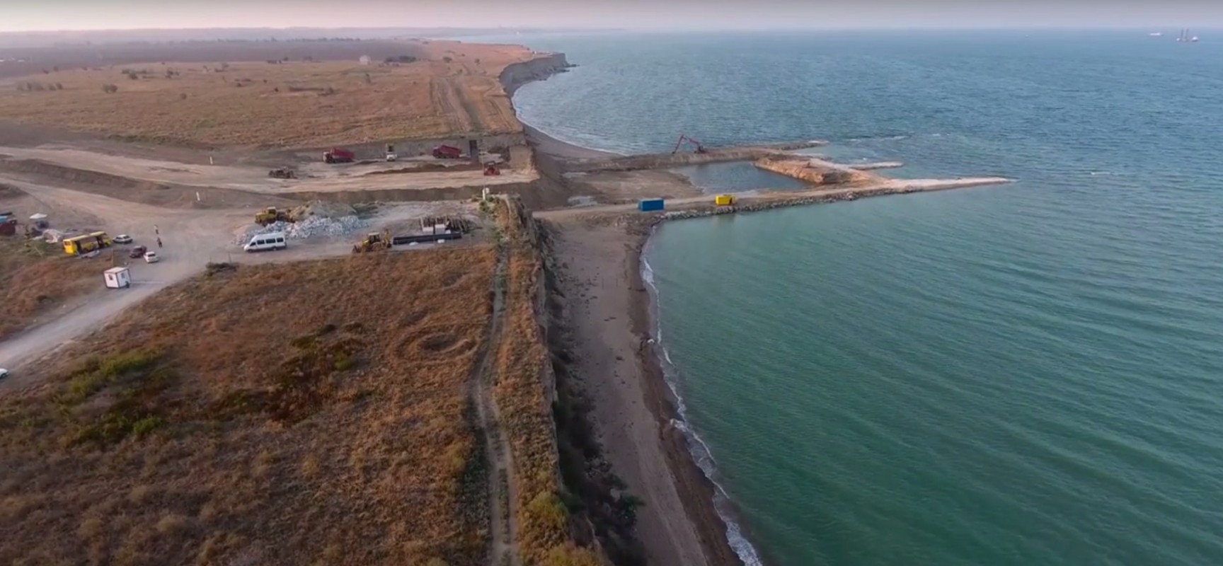 Магистральный газопровод Кубань – Крым, с высоты. Август 2016