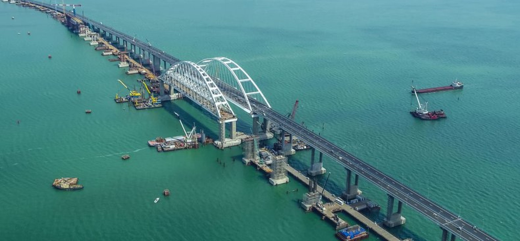 16 мая запускается автодорожное движение по мосту через Керченский пролив