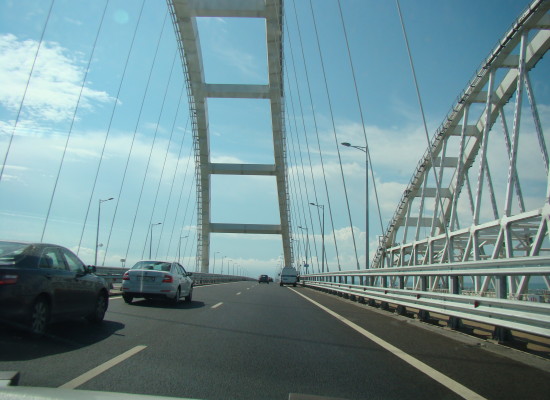Мост через керченский пролив, летний трафик, статистика